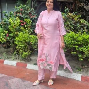 Blossom Pink 3 Piece Suit Set - Image 4