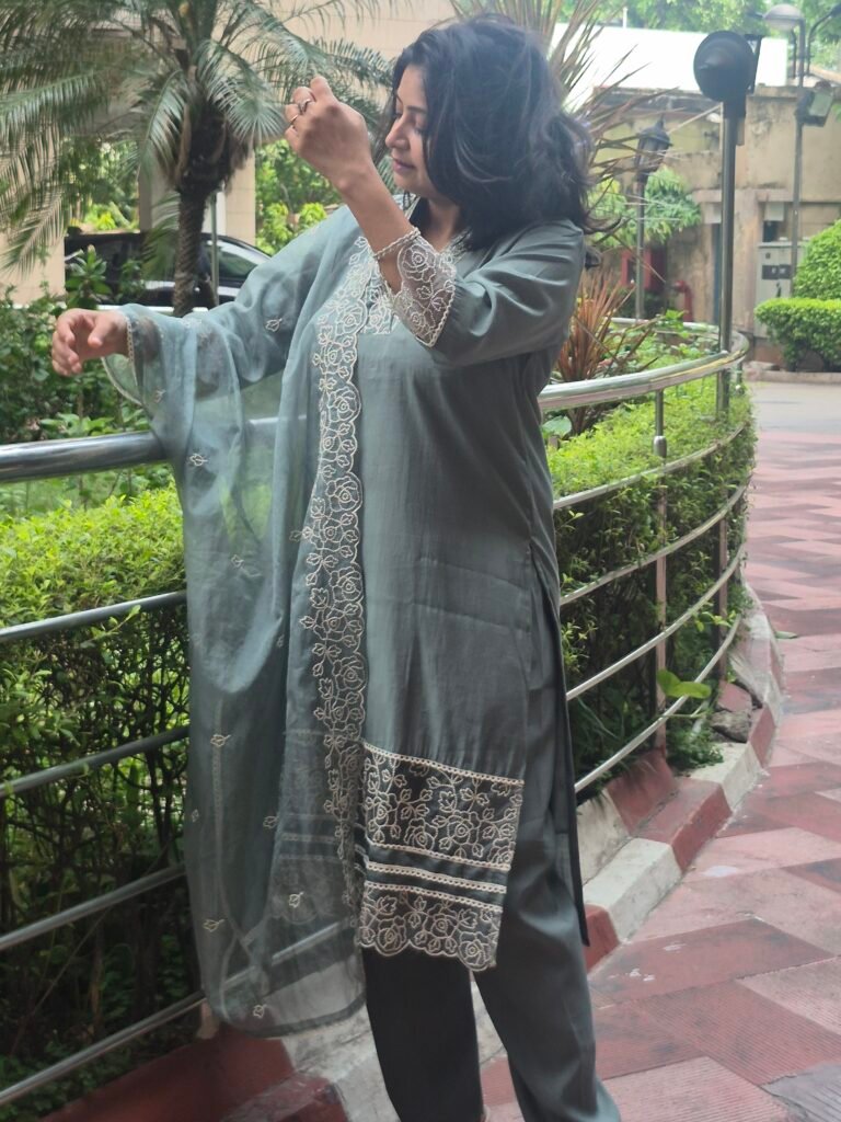Royal Green Hand Embroidery 3 Piece Suit Set