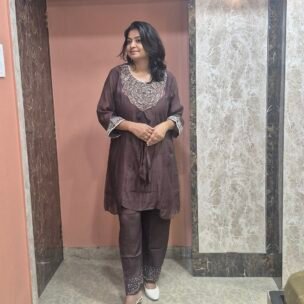 Mulchanderi Floral Hand Embroidery Brown Coordset - Image 3