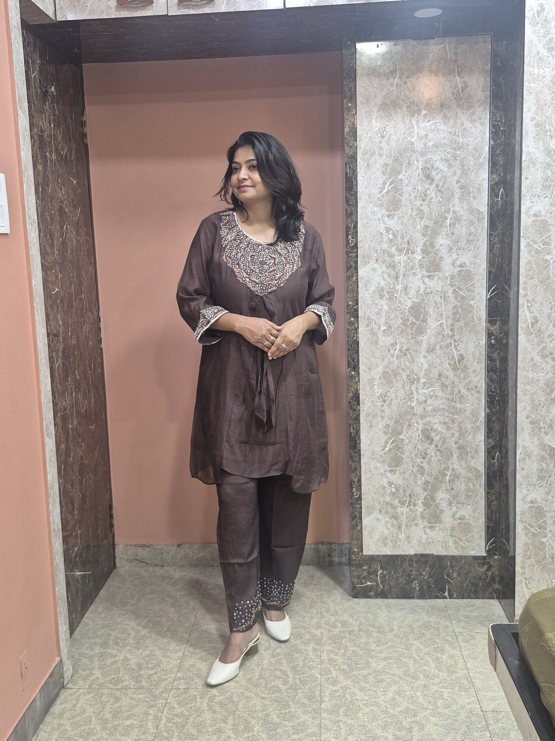 Mulchanderi Floral Hand Embroidery Brown Coordset - Image 3