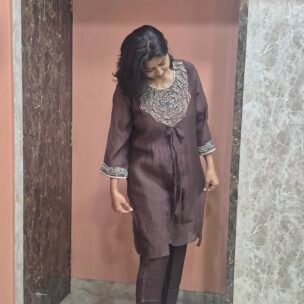 Mulchanderi Floral Hand Embroidery Brown Coordset - Image 2