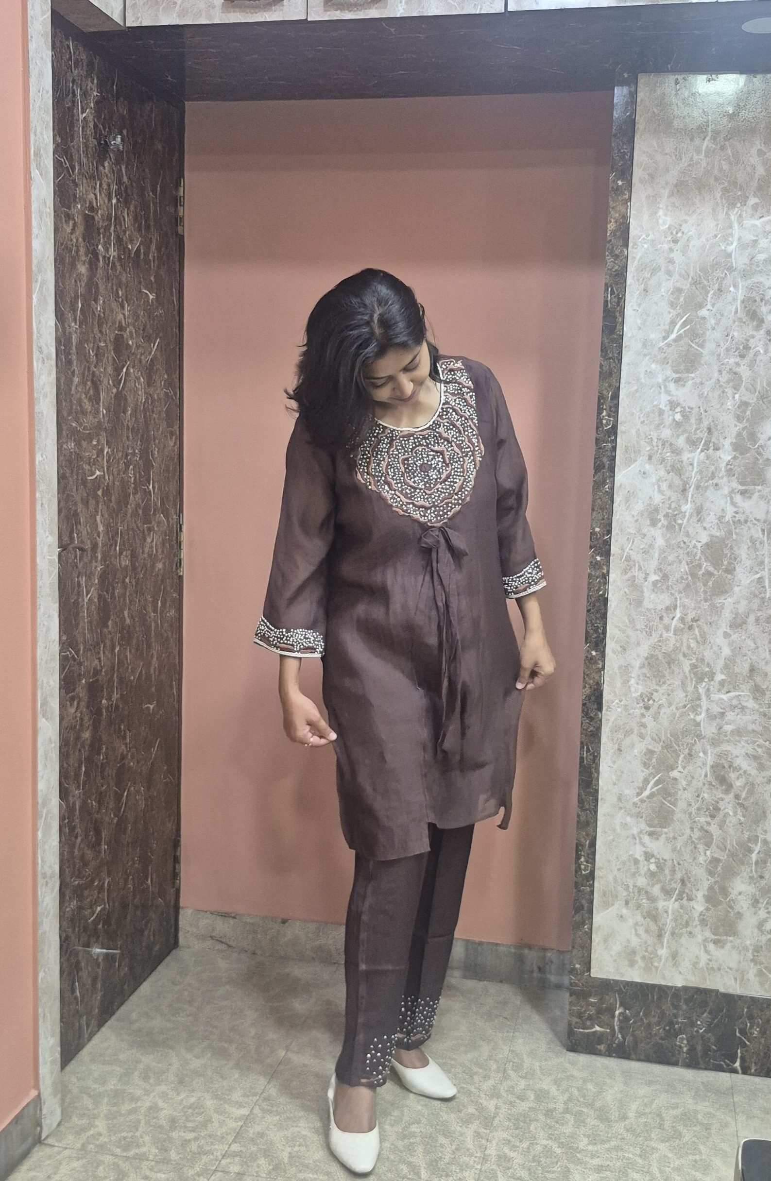 Mulchanderi Floral Hand Embroidery Brown Coordset - Image 2