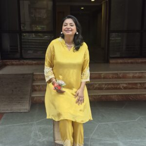 Sunshine Yellow 2 Piece Suit - Image 5