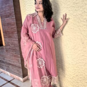 Blushing Pink 3 Piece Suit Set - Image 3