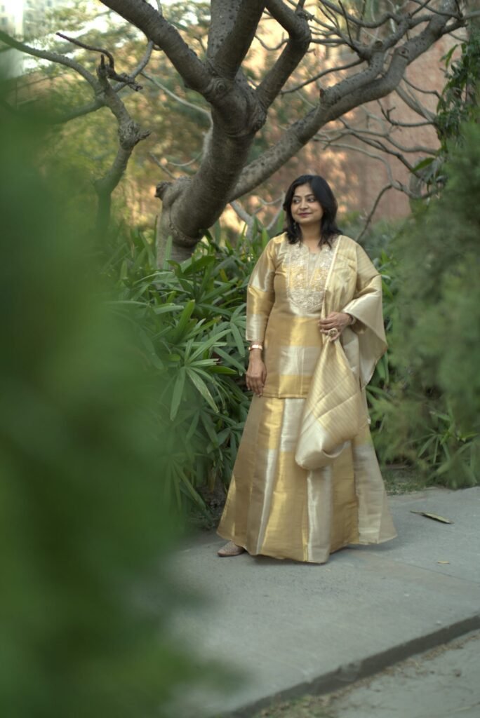 GOLDEN DUAL SHADE SILK INDO WESTERN
